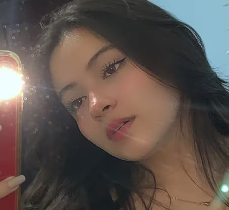 <em><strong>Isabela Muñoz</strong></em>